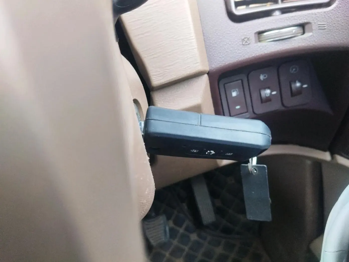 2015 Mahindra XUV500 W8, Diesel, Manual, 1,09,151 km, interior