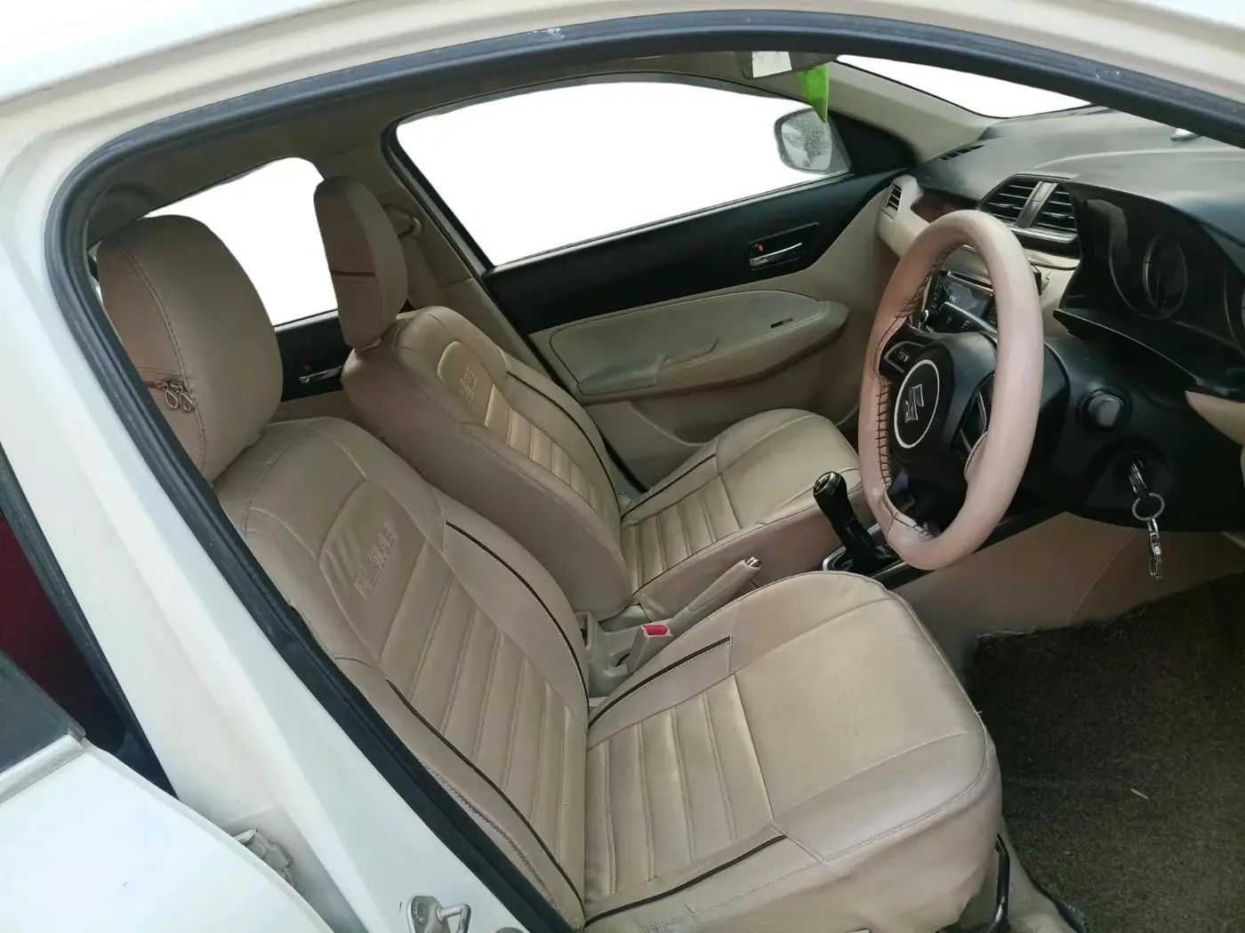 2017 Maruti Dzire VDI, Diesel, Manual, 1,04,172 km, interior