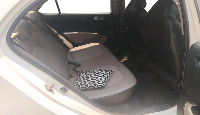2014 Hyundai Xcent SX 1.2, Petrol, Manual, 1,16,090 km, interior