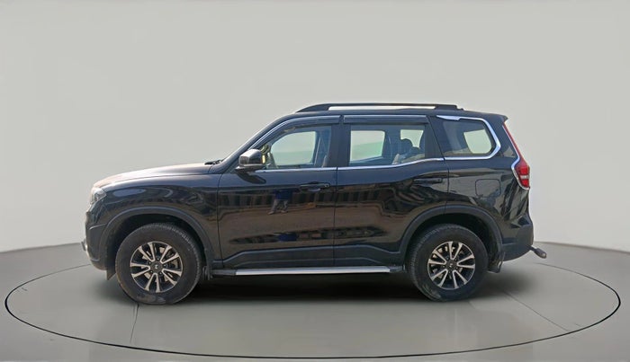 2023 Mahindra SCORPIO-N Z4 PETROL MT 7 STR, Petrol, Manual, 6,700 km, exterior