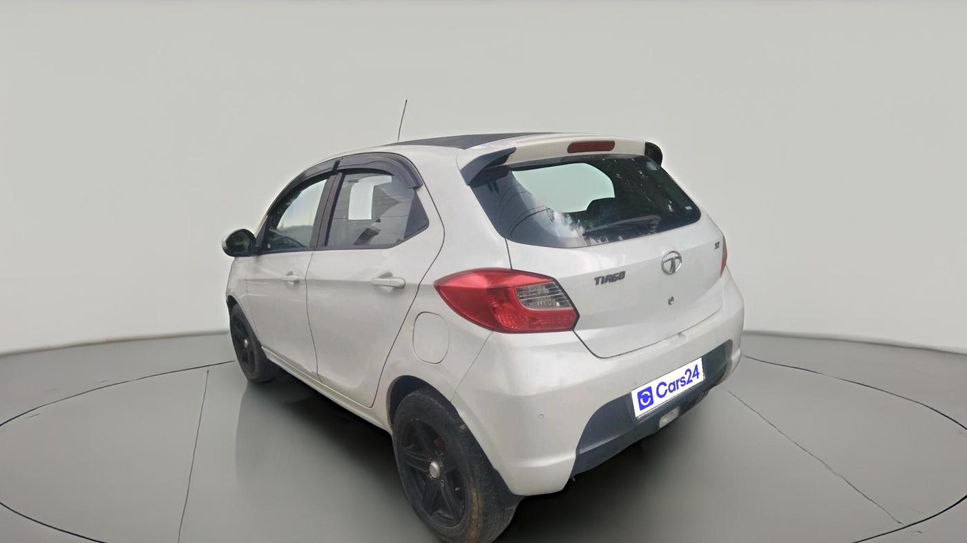 2016 Tata Tiago XZ DIESEL, Diesel, Manual, 85,137 km, exterior