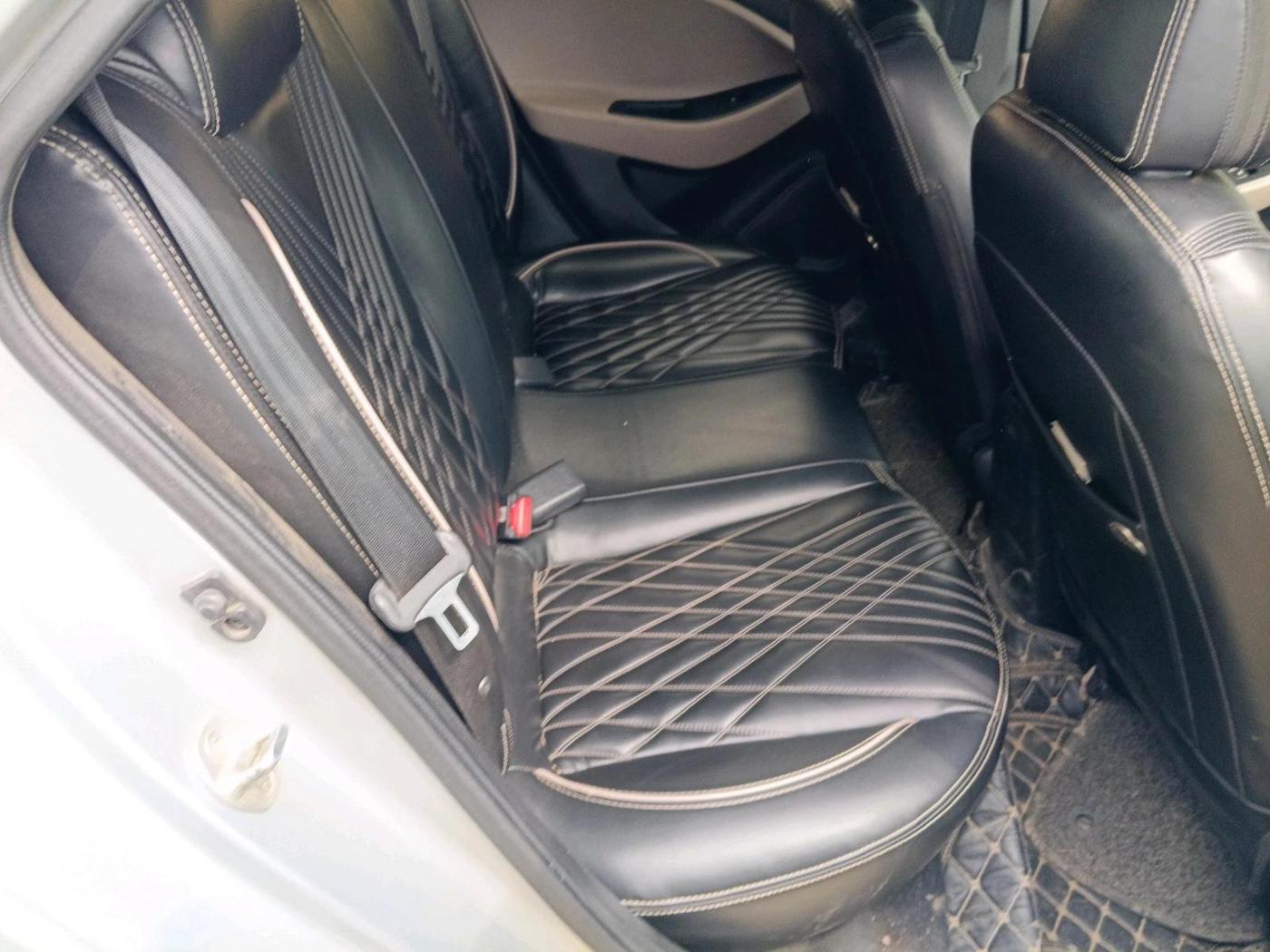 2019 Hyundai Elite i20 SPORTZ PLUS 1.2, CNG, Manual, 1,07,770 km, interior