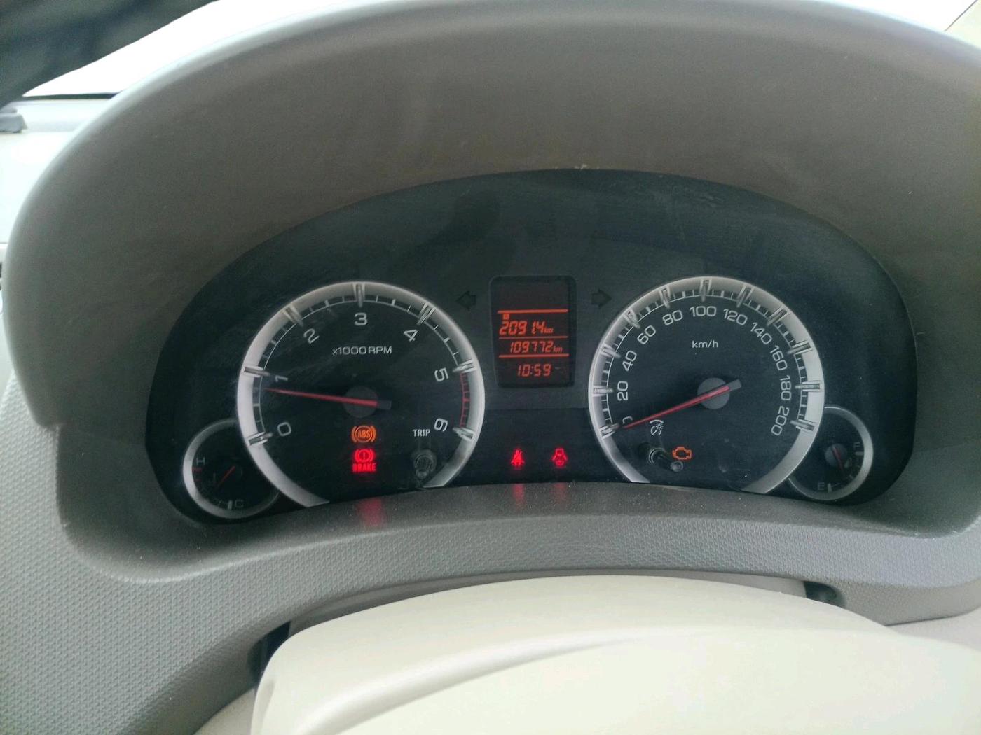 2013 Maruti Ertiga VDI, Diesel, Manual, 1,09,772 km, interior