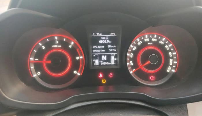 2019 Mahindra XUV300 W8 (O) 1.5 DIESEL, Diesel, Manual, 86,906 km, interior