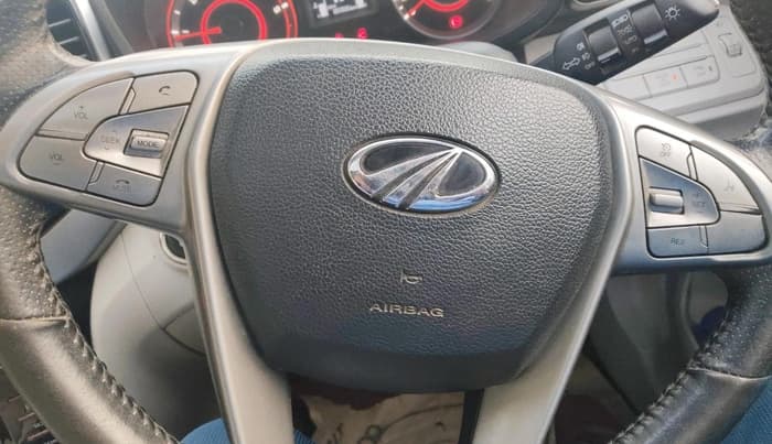 2019 Mahindra XUV300 W8 (O) 1.5 DIESEL, Diesel, Manual, 86,906 km, interior