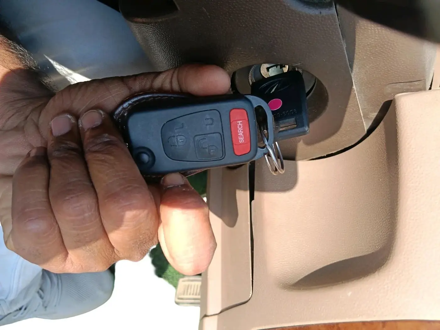 2013 Mahindra Bolero SLX BS IV, Diesel, Manual, 1,98,329 km, interior