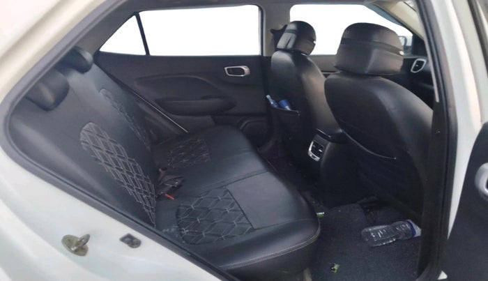 2021 Hyundai VENUE SX 1.5 (O) EXECUTIVE CRDI, Diesel, Manual, 1,22,473 km, interior