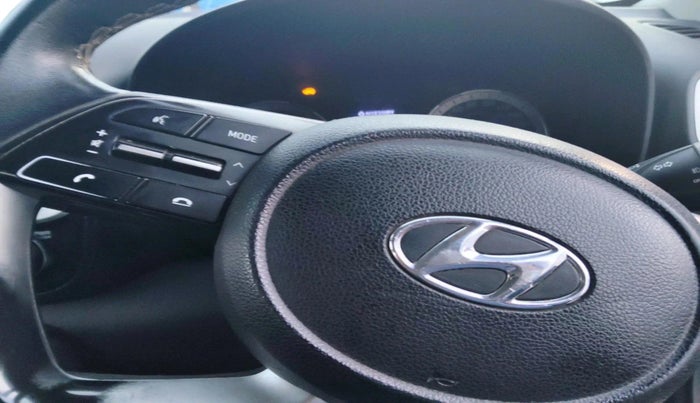 2021 Hyundai VENUE SX 1.5 (O) EXECUTIVE CRDI, Diesel, Manual, 1,22,473 km, interior