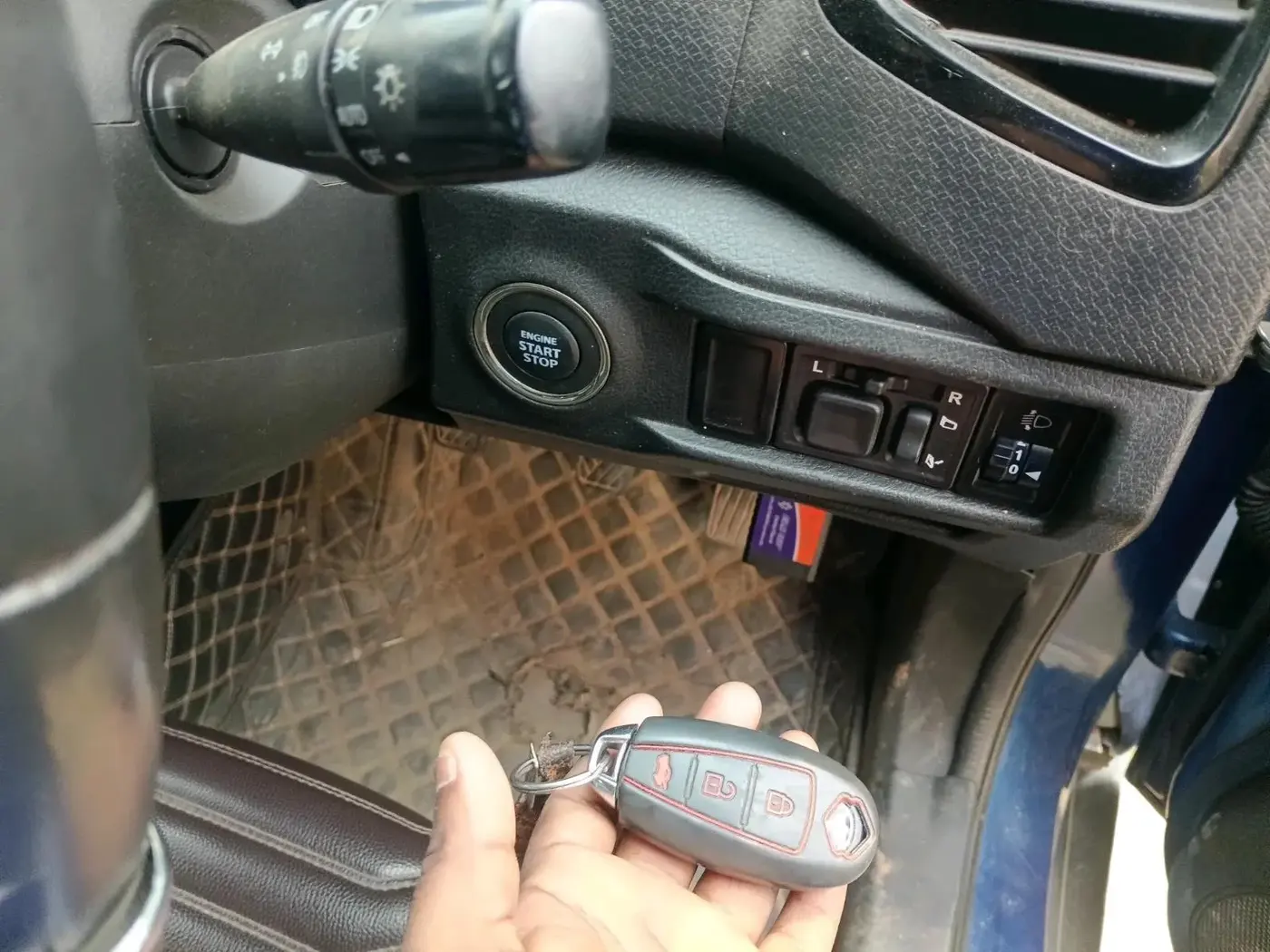 2022 Toyota URBAN CRUISER PREMIUM GRADE MT DUAL TONE, Petrol, Manual, 55,703 km, interior
