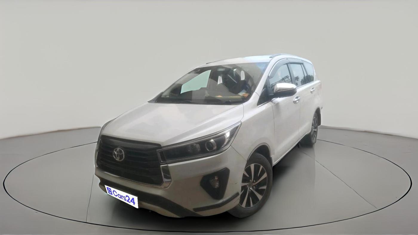 2022 Toyota Innova Crysta 2.4 ZX AT 7 STR, Diesel, Automatic, 87,421 km, exterior