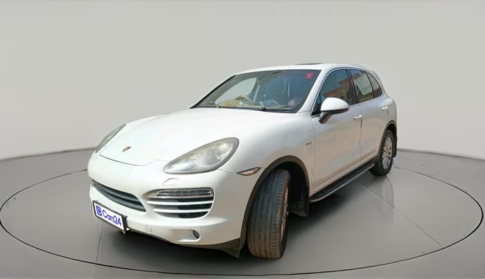 2014 Porsche Cayenne DIESEL, Diesel, Automatic, 1,30,098 km, exterior