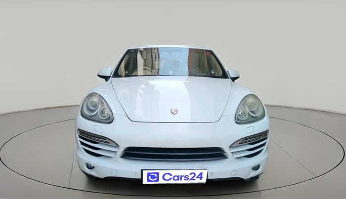 2014 Porsche Cayenne DIESEL, Diesel, Automatic, 1,30,098 km, exterior