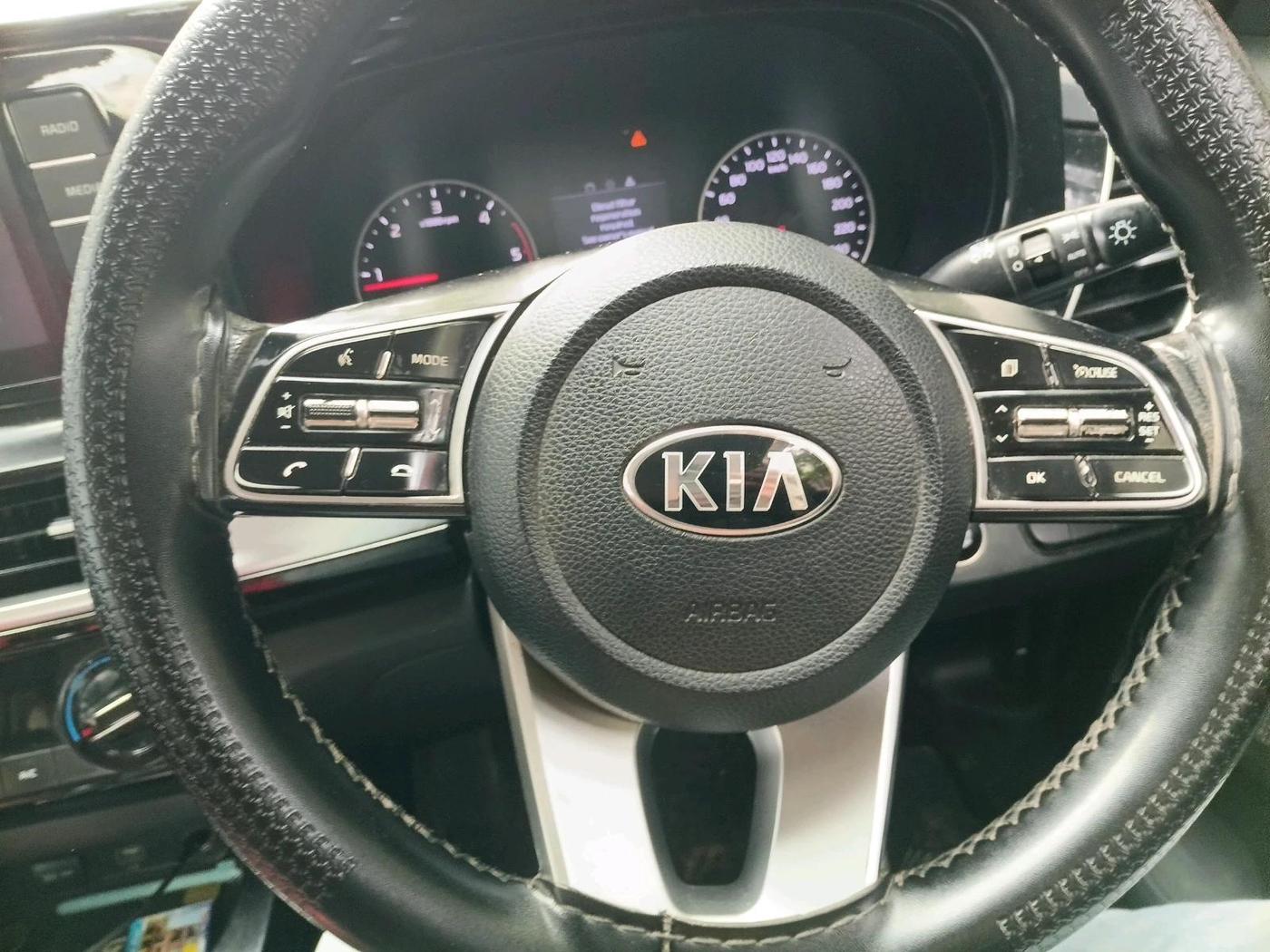 2021 KIA SELTOS HTK PLUS 1.5 DIESEL, Diesel, Manual, 1,05,116 km, interior