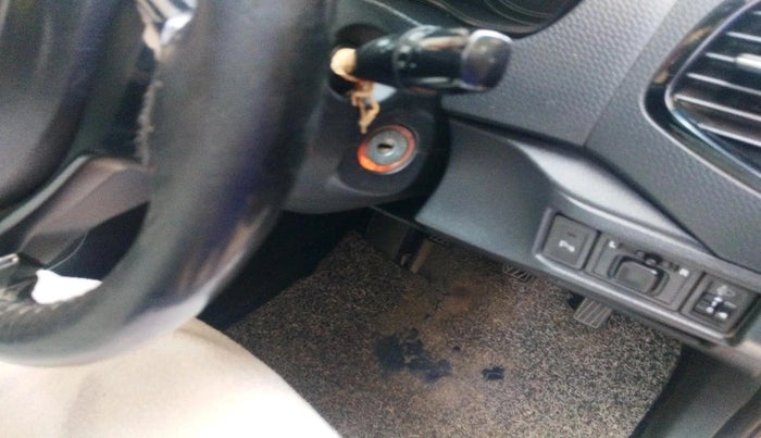 2016 Maruti Vitara Brezza ZDI, Diesel, Manual, 1,47,130 km, interior