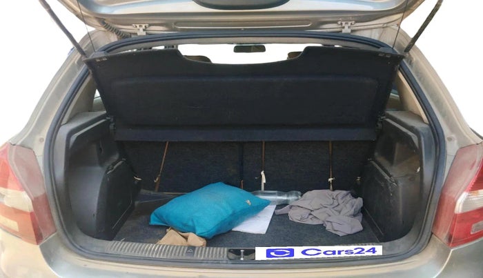 2012 Skoda Fabia ACTIVE PLUS 1.2 MPI, Petrol, Manual, 1,72,936 km, exterior