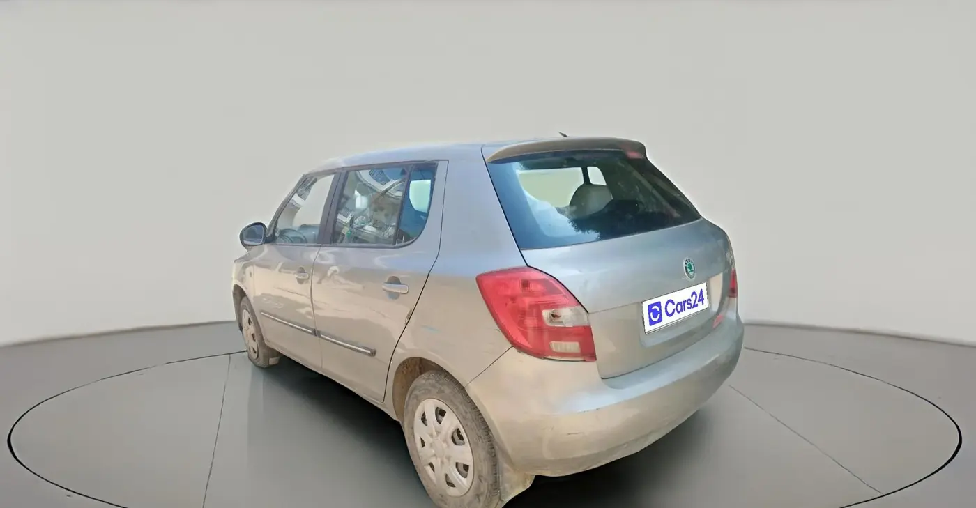 2012 Skoda Fabia ACTIVE PLUS 1.2 MPI, Petrol, Manual, 1,72,936 km, exterior