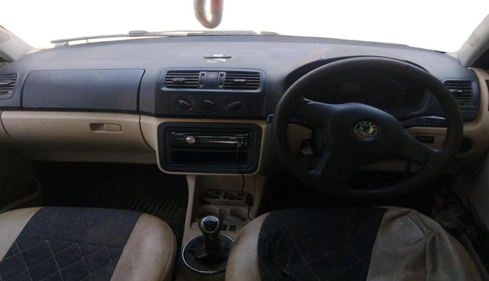 2012 Skoda Fabia ACTIVE PLUS 1.2 MPI, Petrol, Manual, 1,72,936 km, interior