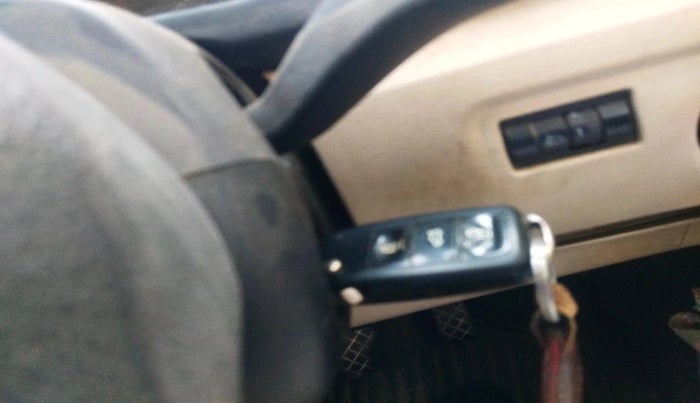 2012 Skoda Fabia ACTIVE PLUS 1.2 MPI, Petrol, Manual, 1,72,936 km, interior