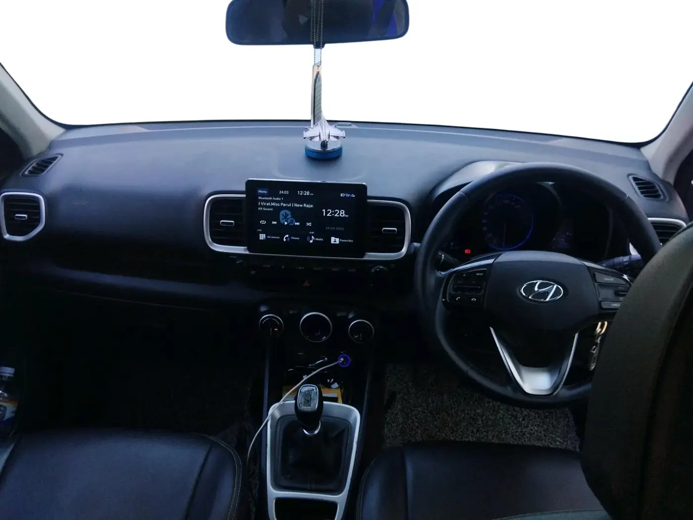 2019 Hyundai VENUE SX 1.0 TURBO, Petrol, Manual, 1,30,059 km, interior