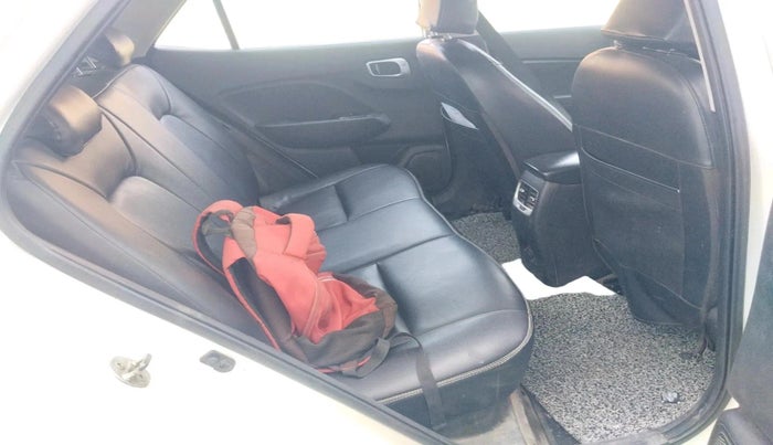 2019 Hyundai VENUE SX 1.0 TURBO, Petrol, Manual, 1,30,059 km, interior