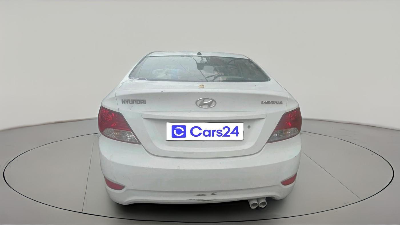 2011 Hyundai Verna FLUIDIC 1.6 VTVT EX, Petrol, Manual, 83,354 km, exterior