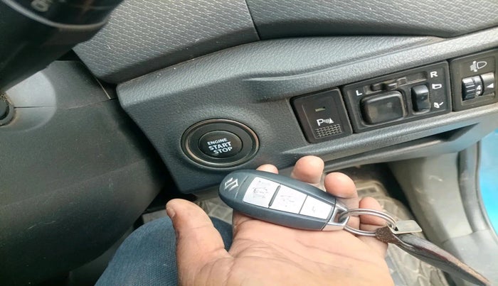 2017 Maruti Vitara Brezza ZDI PLUS DUAL TONE, Diesel, Manual, 42,022 km, interior