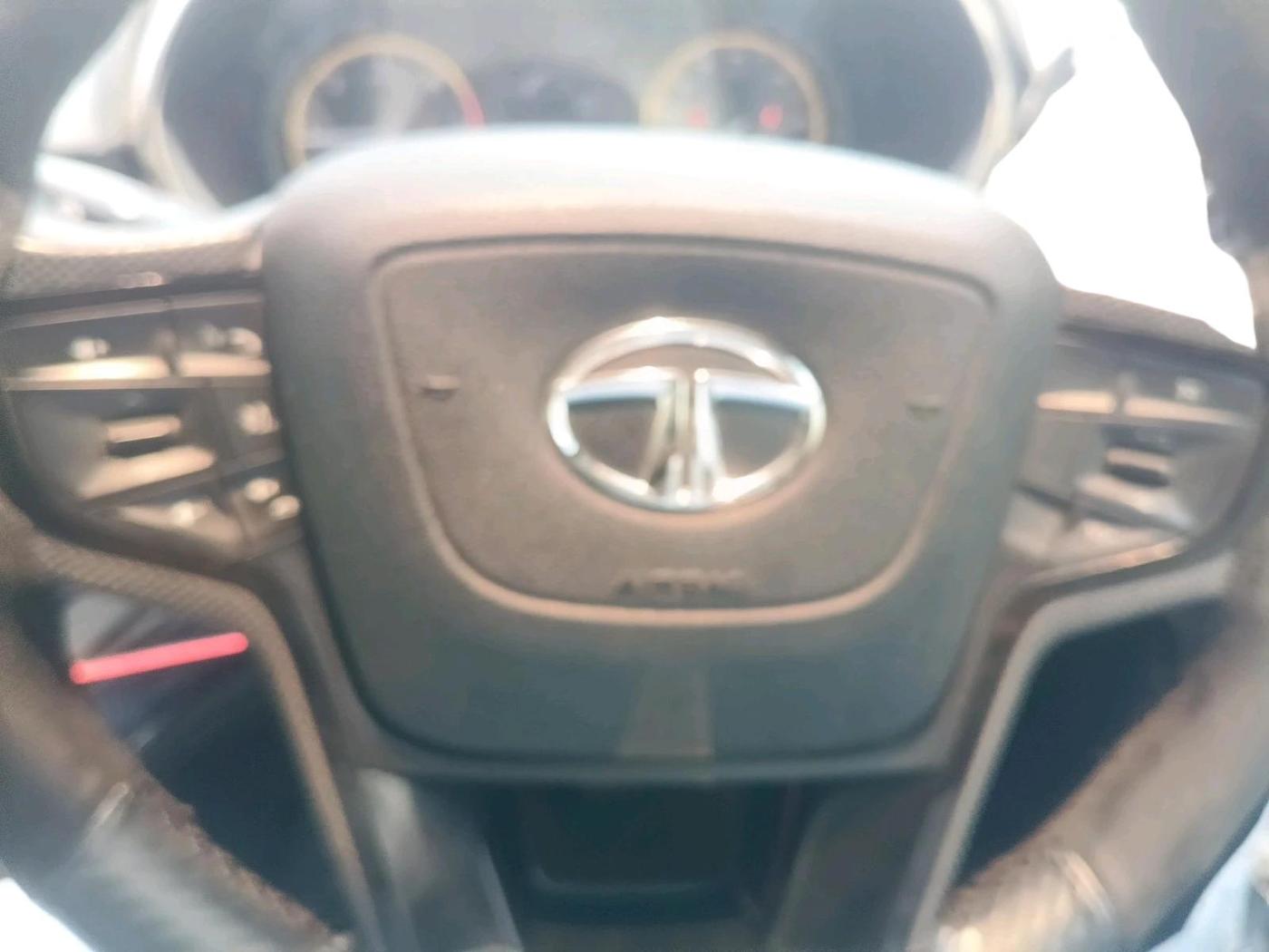 2023 Tata Safari XT PLUS, Diesel, Manual, 51,179 km, interior