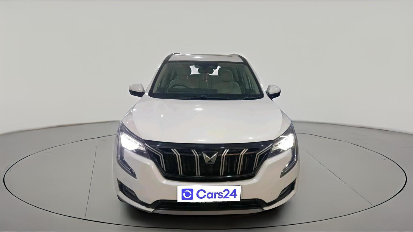 2024 Mahindra XUV700 AX 7 LUXURY D AT 7 STR, Diesel, Automatic, 19,710 km, exterior