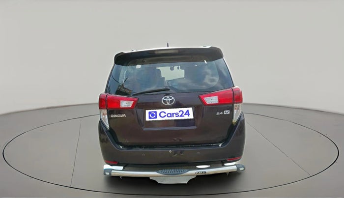 2017 Toyota Innova Crysta 2.4 GX 7 STR, Diesel, Manual, 2,47,961 km, exterior