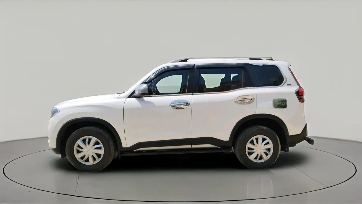 2024 Mahindra SCORPIO-N Z6 DIESEL MT 2WD 7 STR, Diesel, Manual, 52,338 km, exterior