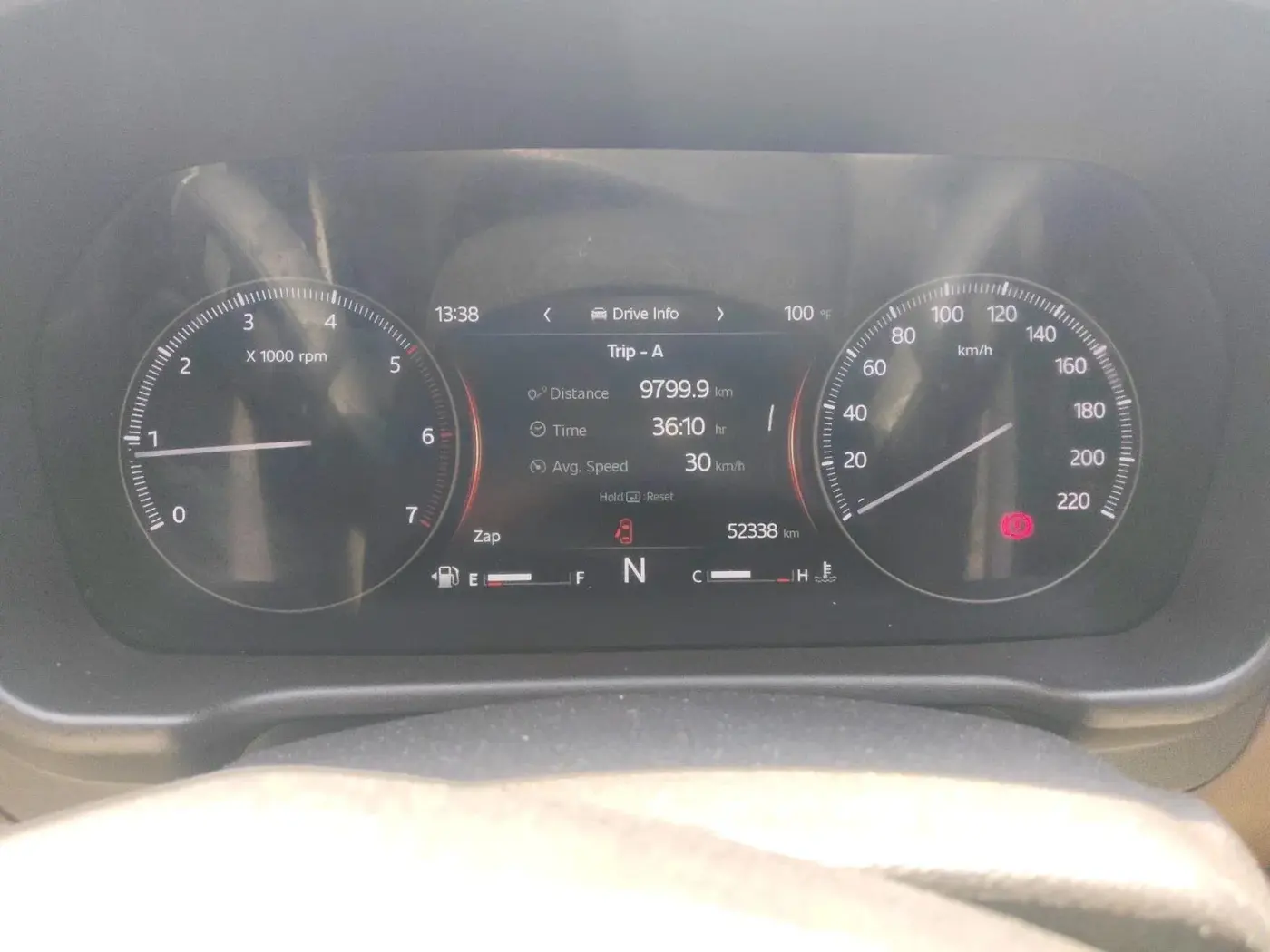 2024 Mahindra SCORPIO-N Z6 DIESEL MT 2WD 7 STR, Diesel, Manual, 52,338 km, interior