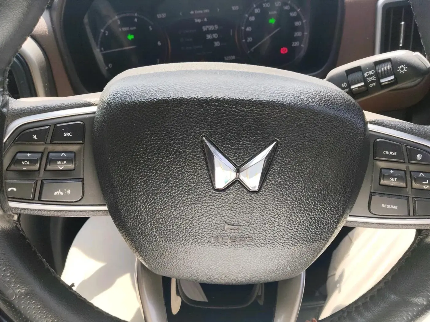 2024 Mahindra SCORPIO-N Z6 DIESEL MT 2WD 7 STR, Diesel, Manual, 52,338 km, interior