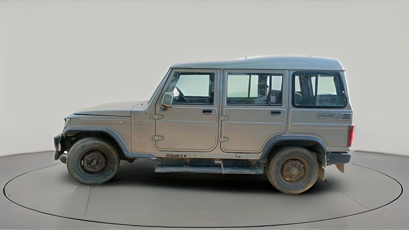 2011 Mahindra Bolero DI BS-III, Diesel, Manual, 1,28,384 km, exterior