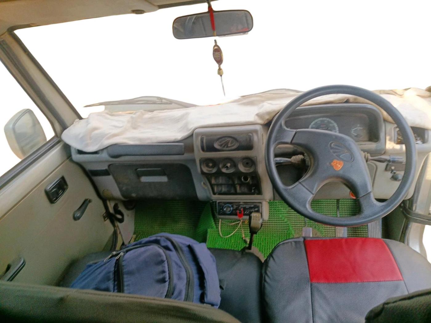 2011 Mahindra Bolero DI BS-III, Diesel, Manual, 1,28,384 km, interior