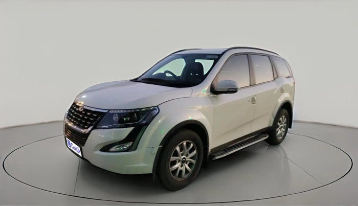 2020 Mahindra XUV500 W7, Diesel, Manual, 1,03,435 km, exterior