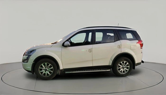 2020 Mahindra XUV500 W7, Diesel, Manual, 1,03,435 km, exterior