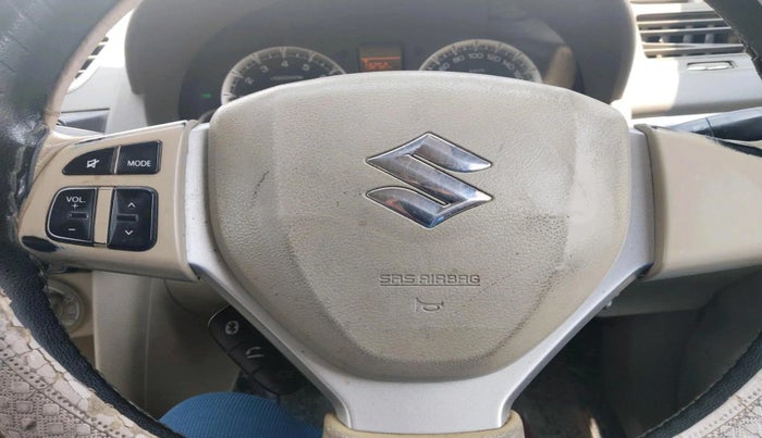 2017 Maruti Ertiga VXI CNG, CNG, Manual, 1,33,017 km, interior