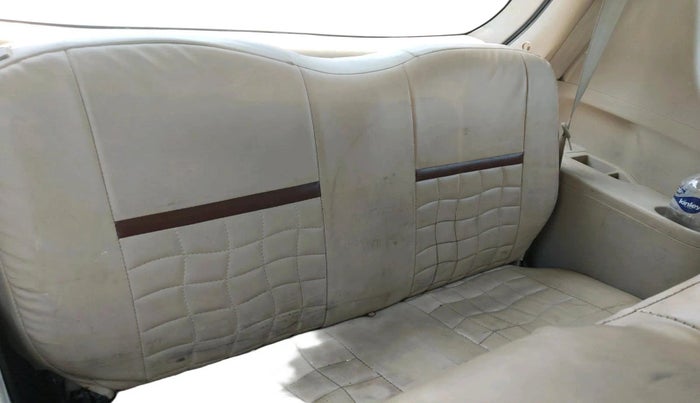 2017 Maruti Ertiga VXI CNG, CNG, Manual, 1,33,017 km, interior