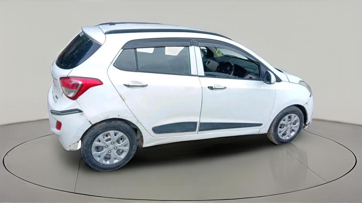 2013 Hyundai Grand i10 SPORTZ 1.1 CRDI, Diesel, Manual, 1,23,468 km, exterior