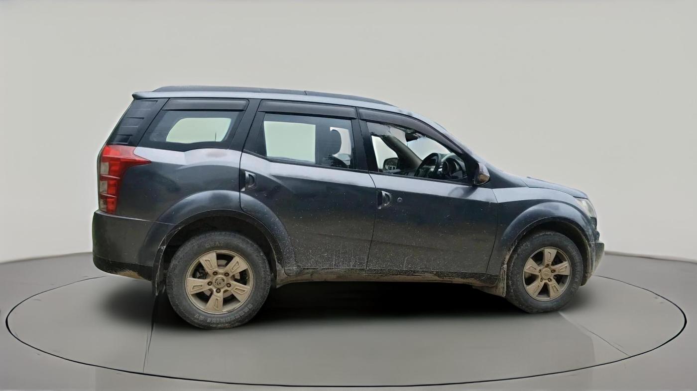 2012 Mahindra XUV500 W8, Diesel, Manual, 2,02,016 km, exterior