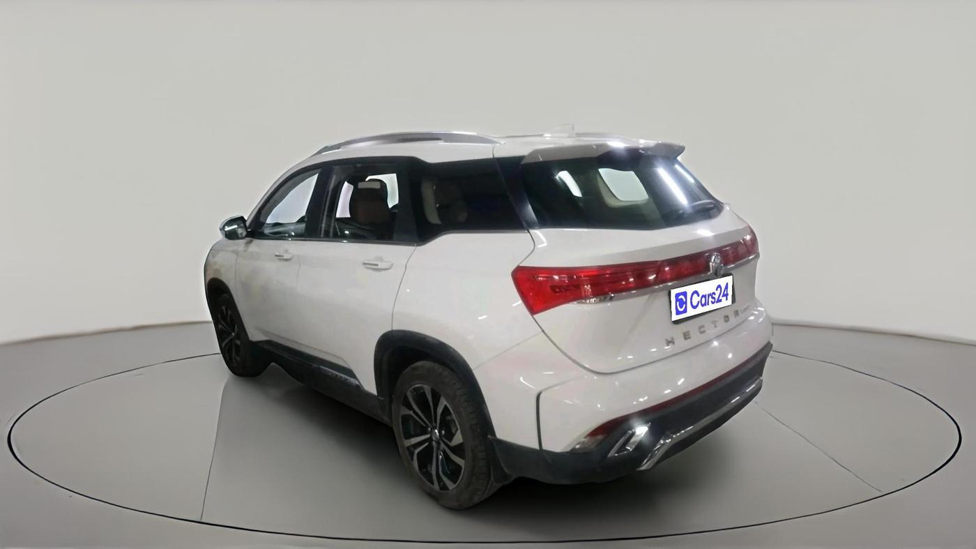 2024 MG HECTOR PLUS SHARP PRO 2.0 TURBO DIESEL 7 STR, Diesel, Manual, 18,816 km, exterior