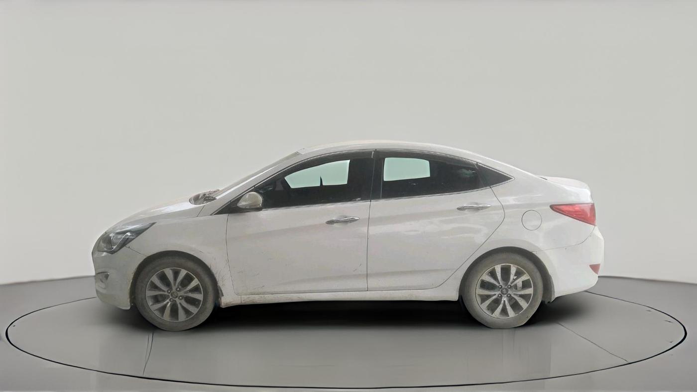 2015 Hyundai Verna FLUIDIC 4S 1.6 VTVT S(O), Petrol, Manual, 84,373 km, exterior