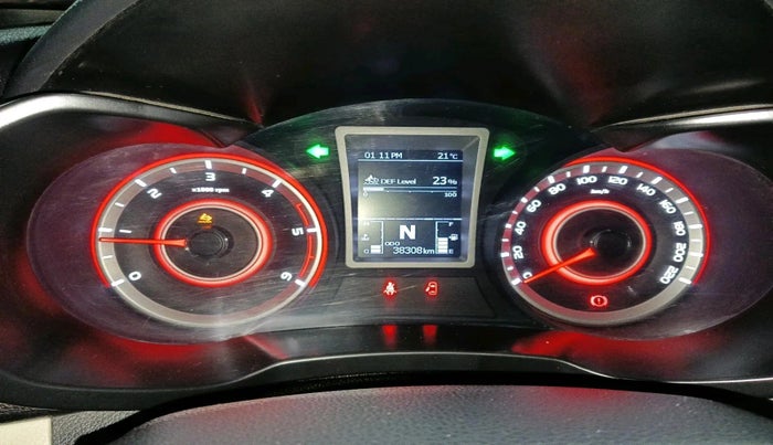 2023 Mahindra XUV300 W6 1.5 Diesel, Diesel, Manual, 38,308 km, interior