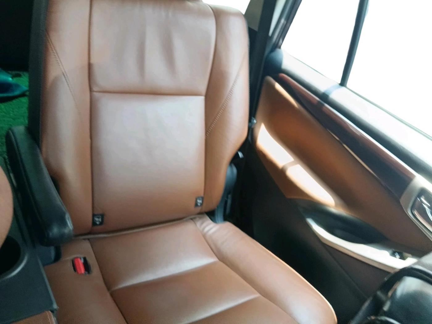 2017 Toyota Innova Crysta 2.8 ZX AT 7 STR, Diesel, Automatic, 1,90,557 km, interior