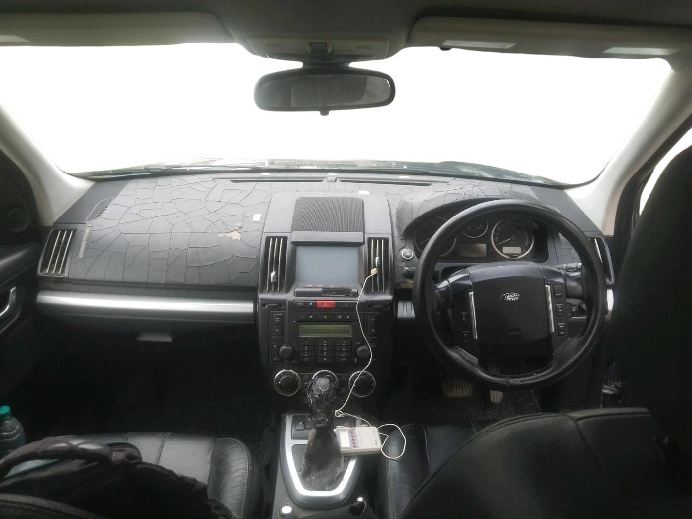 2012 Landrover Freelander 2.0 HSE, Diesel, Automatic, 1,22,460 km, interior