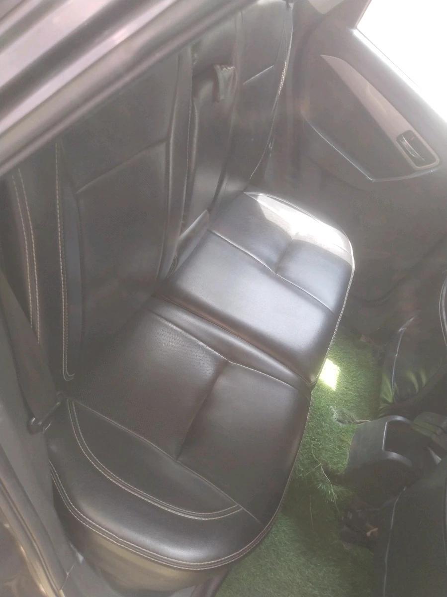 2018 Maruti Vitara Brezza ZDI, Diesel, Manual, 1,71,107 km, interior