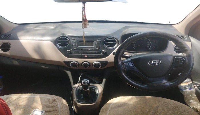 2016 Hyundai Grand i10 SPORTZ 1.2 KAPPA VTVT, Petrol, Manual, 1,08,754 km, interior