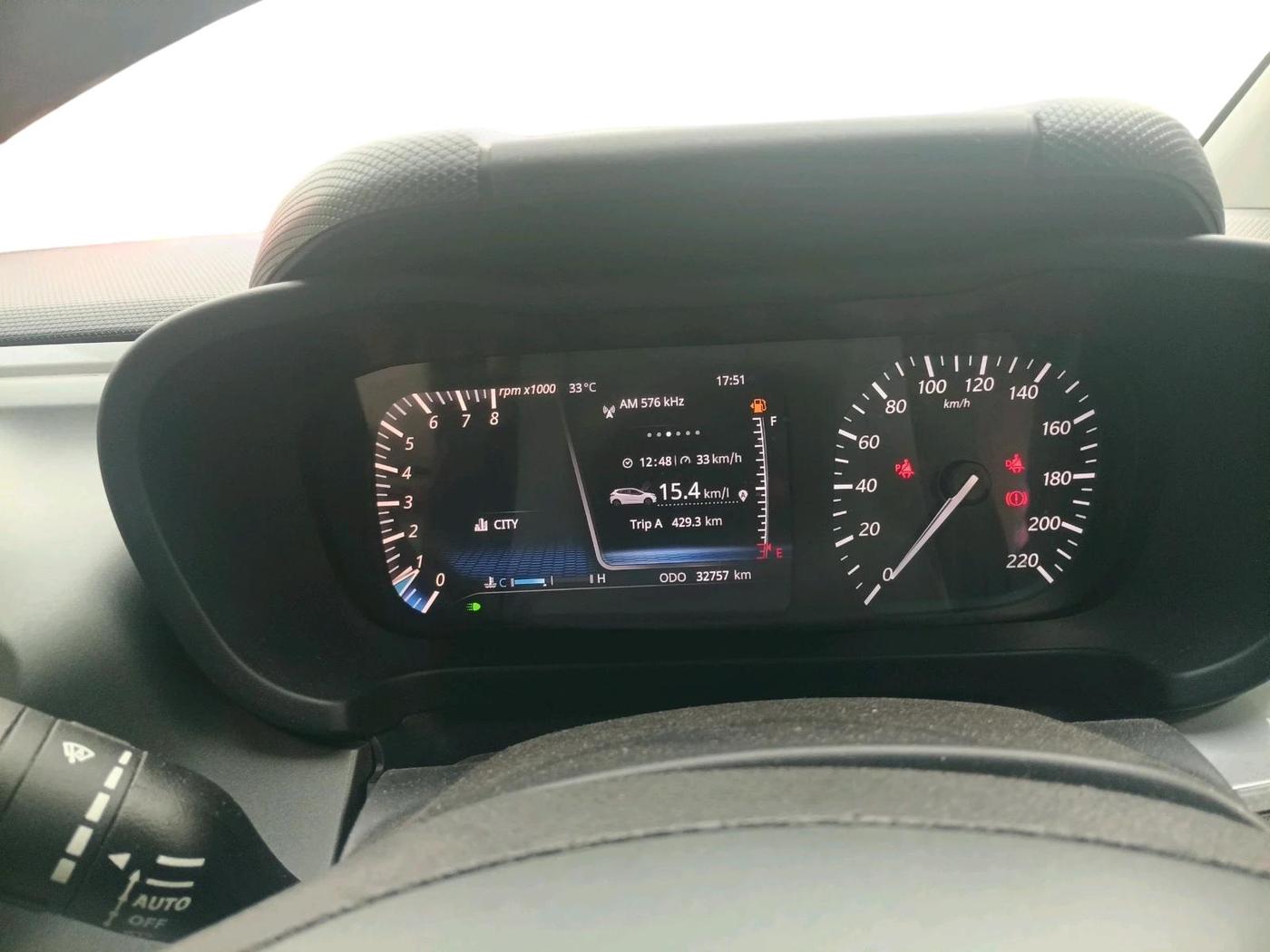 2023 Tata ALTROZ XZ + SUNROOF, Petrol, Manual, 32,755 km, interior