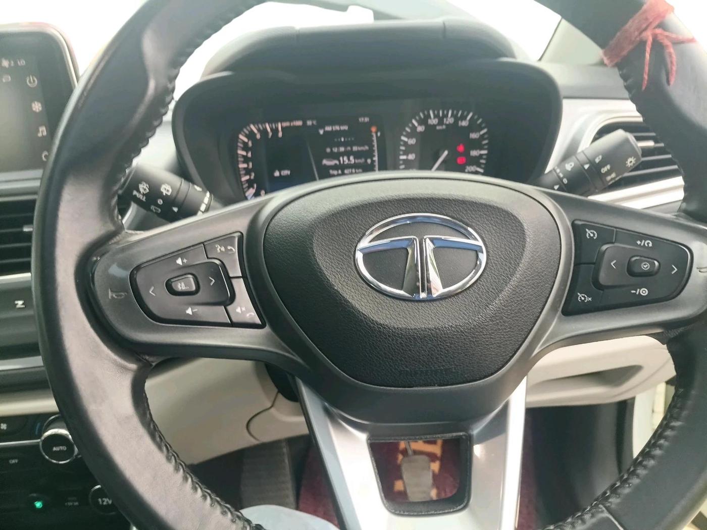 2023 Tata ALTROZ XZ + SUNROOF, Petrol, Manual, 32,755 km, interior