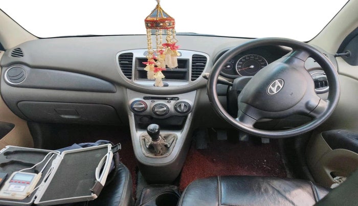 2011 Hyundai i10 ERA 1.1, Petrol, Manual, 63,763 km, interior